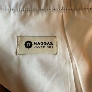 Size 40 hadgar cargo shorts. New with tags.